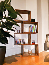 PILA - Bookshelf